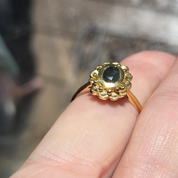 2k Sapphire flower sterling & gold ring sz8 - Picture 3 of 8